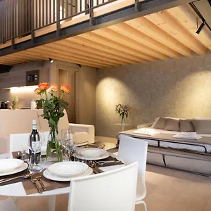8 Loft Apartment